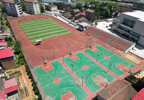 高标准田径运动场